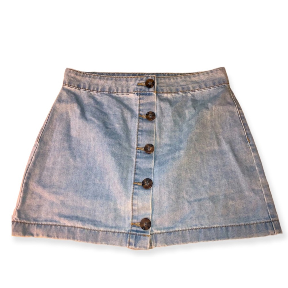 Forever 21 M denim button skirt